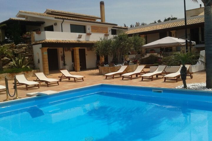 Pool Hotel