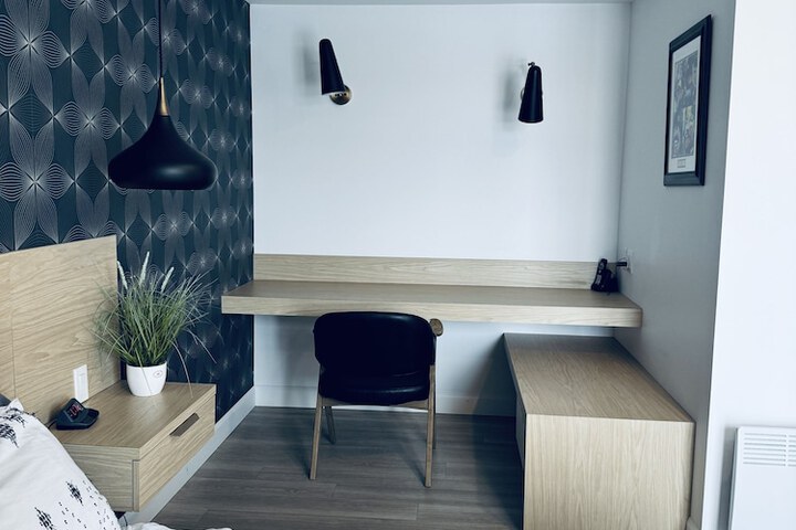 Room 3 of 56