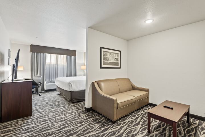 Room 30 of 72