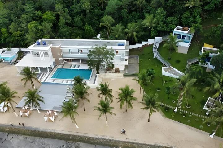 Image of Namanday Island Resort