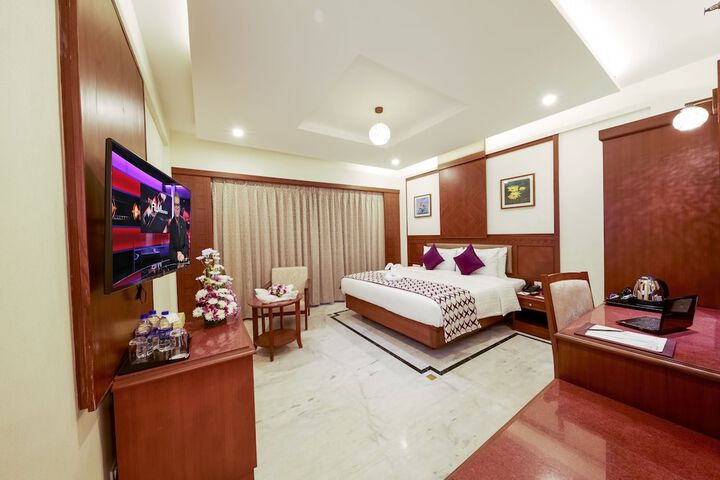 Room 7 of 44