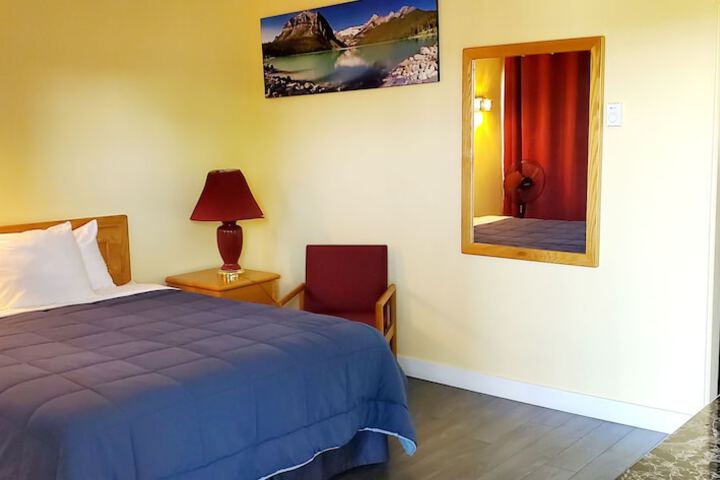 Room 6 of 45