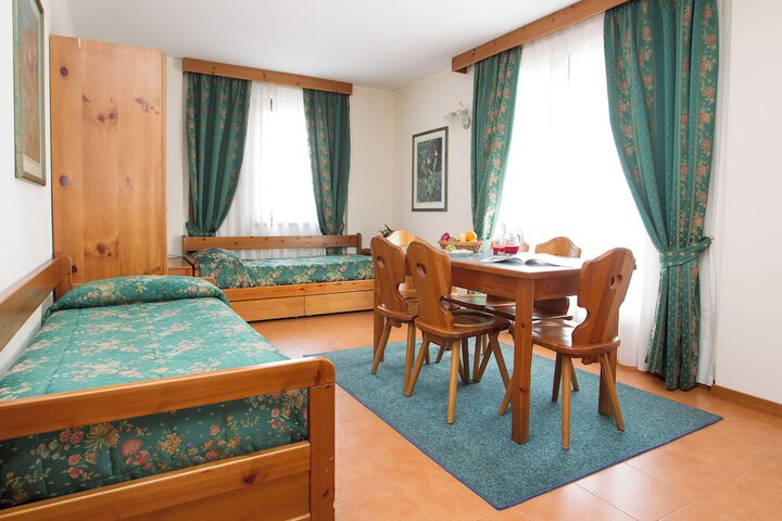 Room 5 of 67