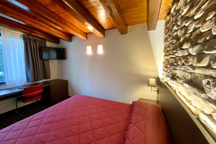 Room 17 of 43
