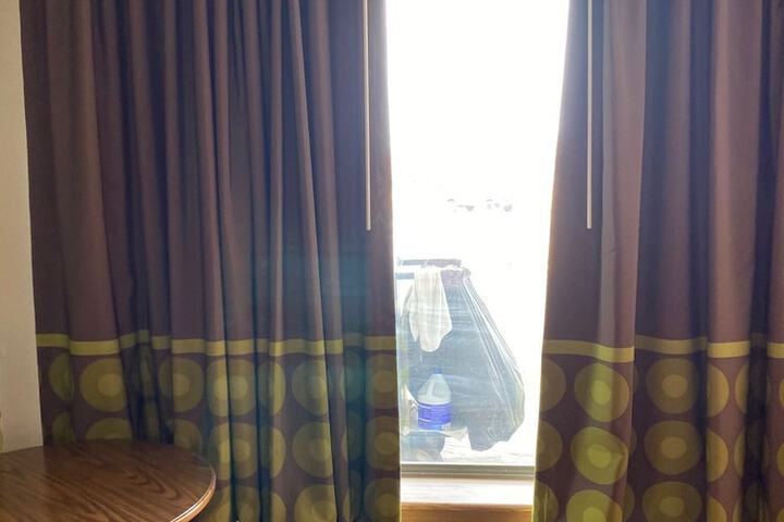 Room 15 of 38