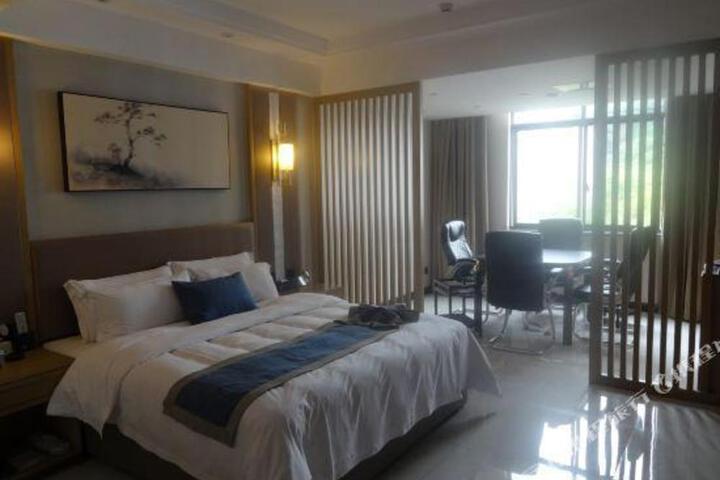 Yueji Smart Hotel
