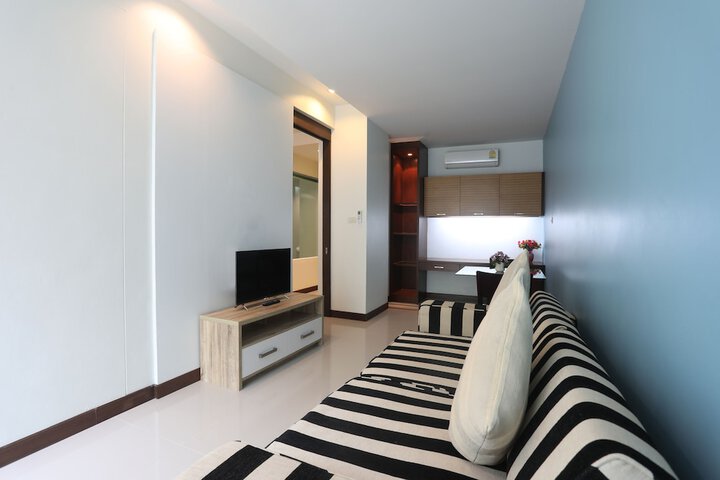 Room 22 of 64