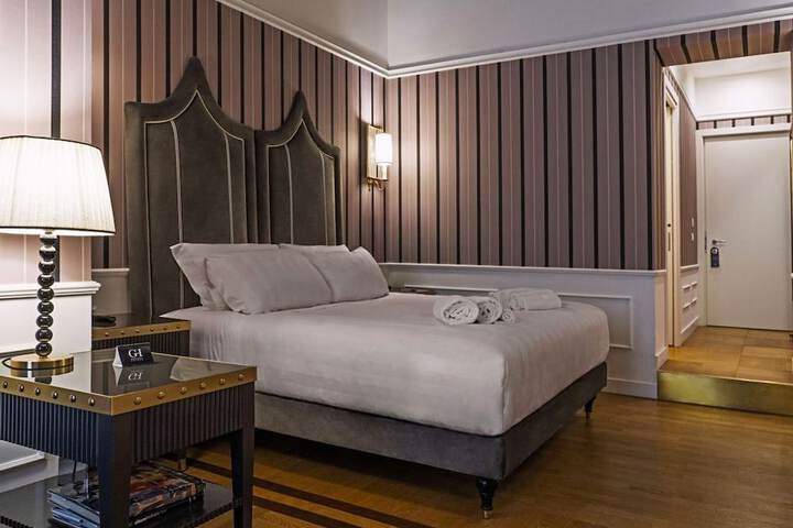Room 16 of 47