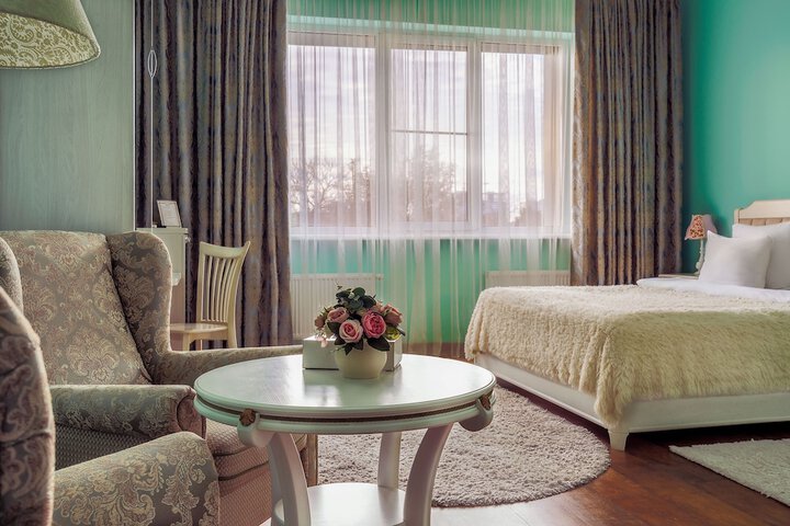 Room 23 of 73