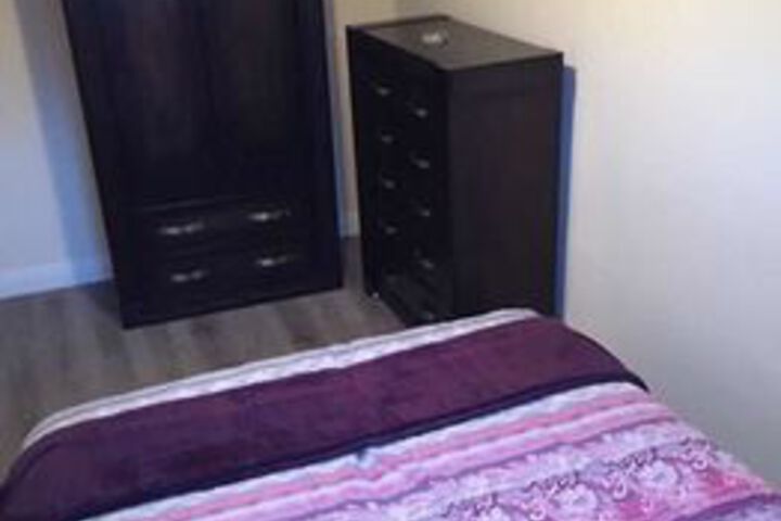Room 15 of 32