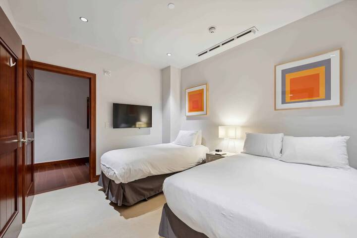 Room 36 of 158