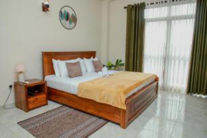 Room 2 of 23