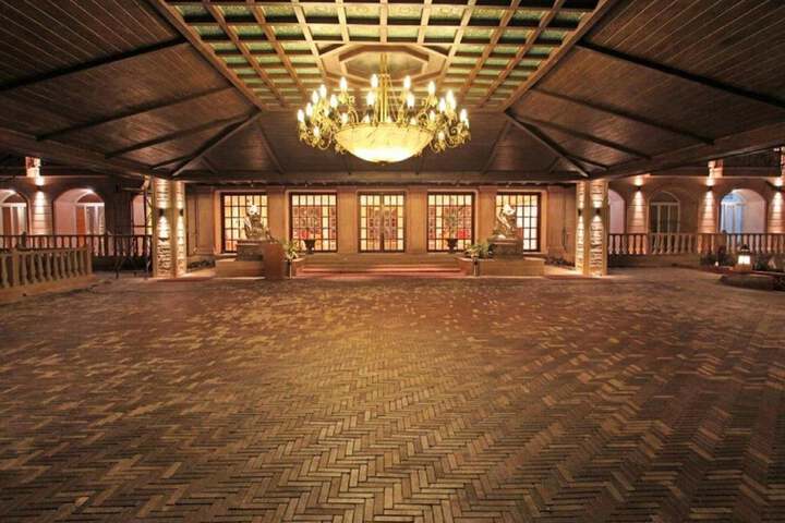 Hotel Interior 6 of 124