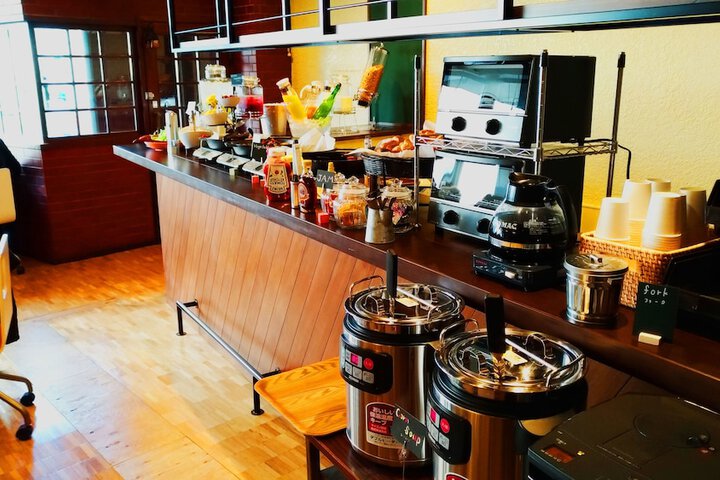 Breakfast/Coffee Service 124 of 139