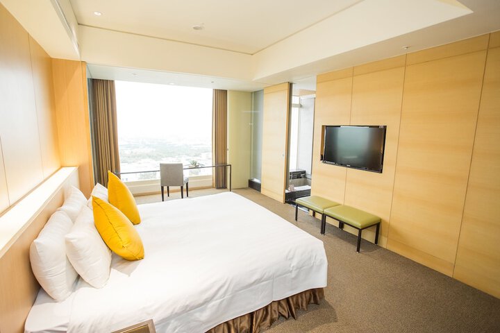 Room 36 of 145