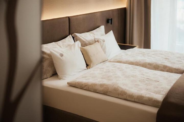 Room 21 of 36