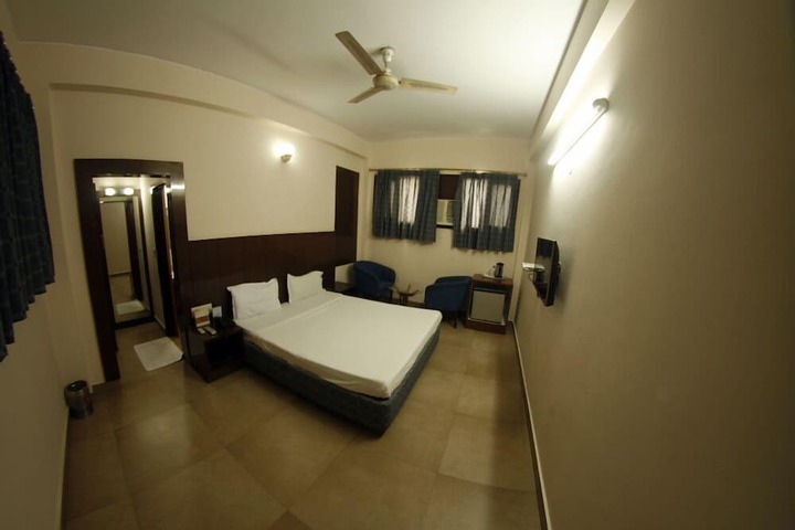 Room 7 of 21