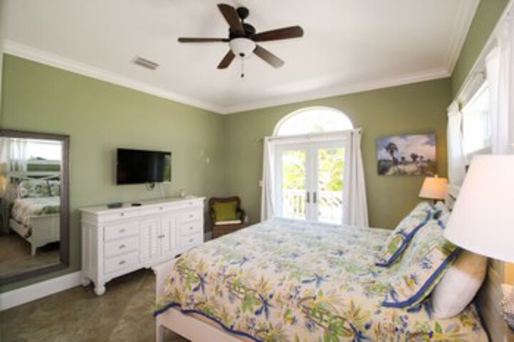 Room 16 of 25