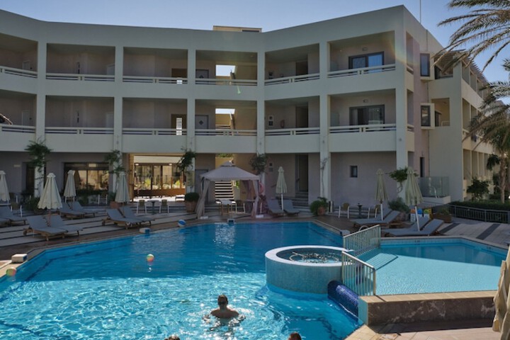 Pool 60 of 112