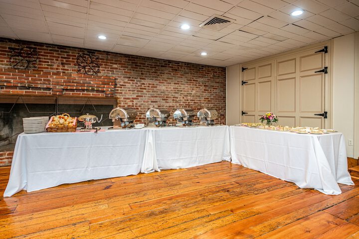 Ballroom/Hall 113 of 132