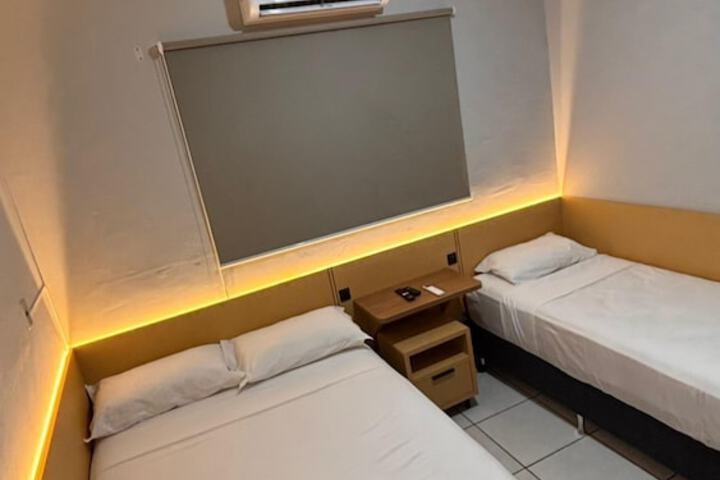 Room 5 of 9