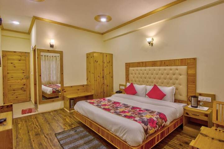 Room 2 of 14