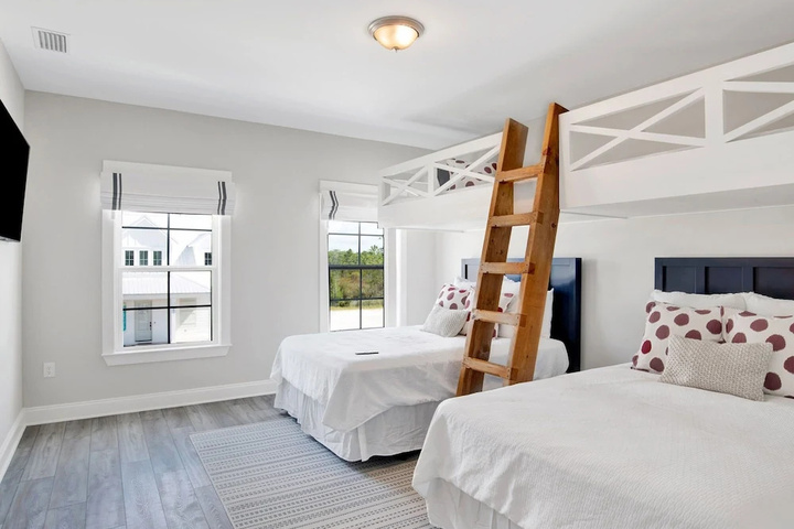 Room 3 of 19