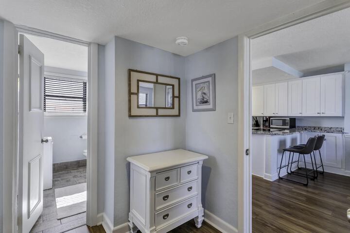 Room 52 of 325