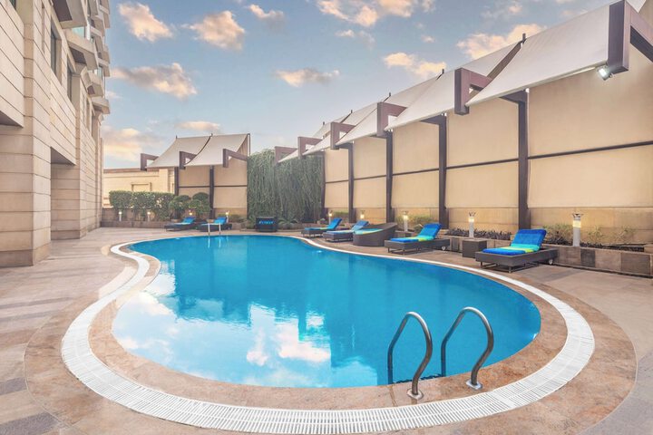 Pool Hotel