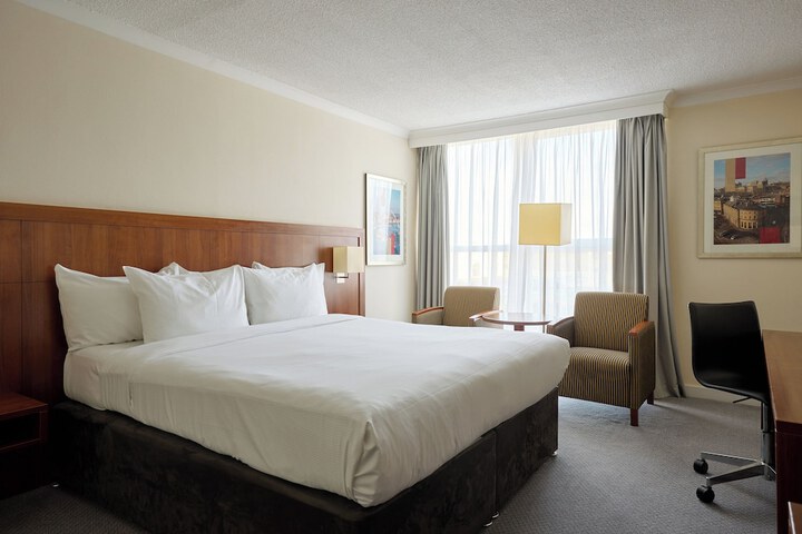 Room 125 of 292
