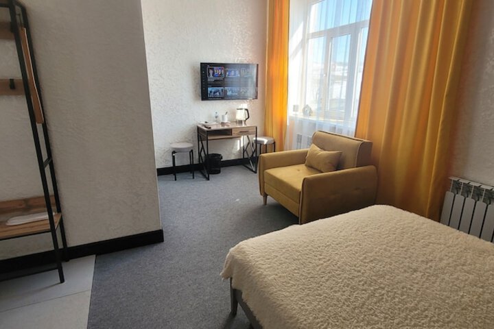 Room 22 of 35