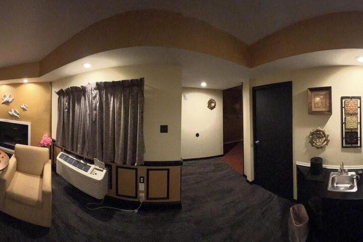 Room 73 of 284