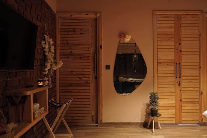Room 78 of 127