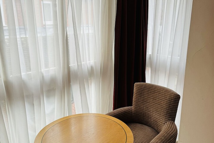 Room 16 of 29