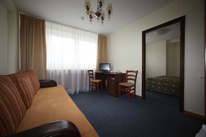 Room 20 of 33