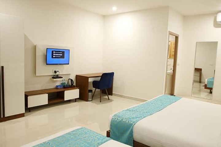 Room 14 of 34