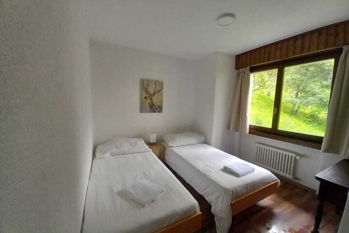 Room 2 of 23