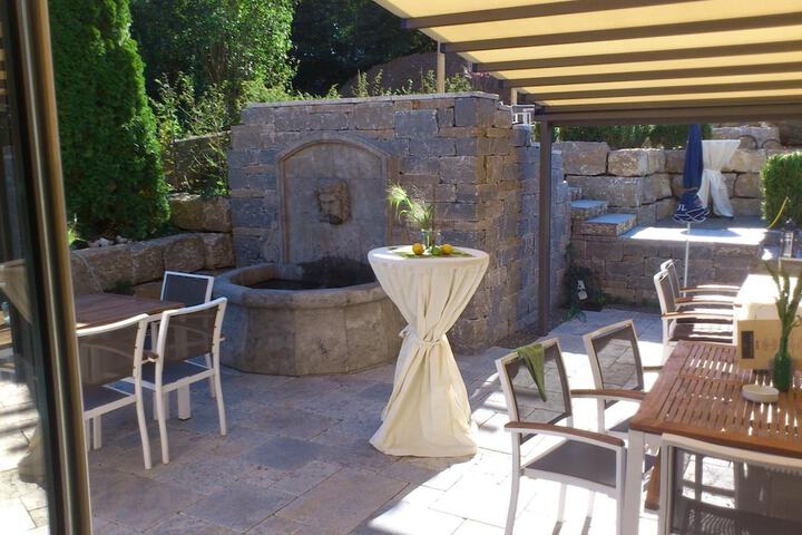 Terrace/Patio 30 of 64