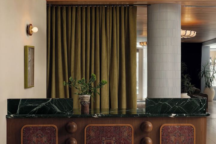 Hotel Interior 6 of 184