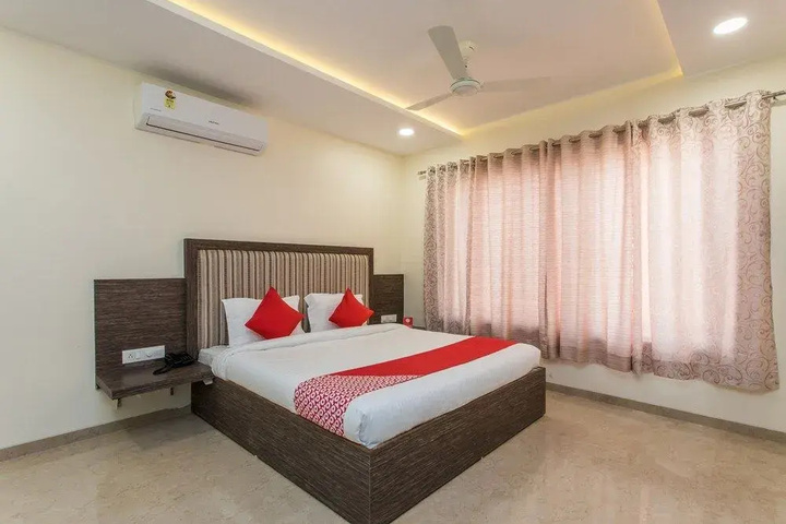 Room 2 of 11