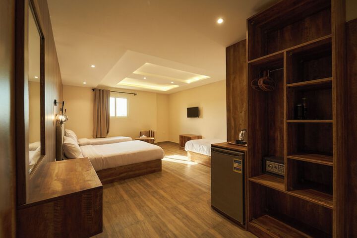 Room 13 of 60