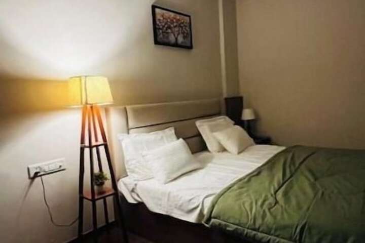 Room 17 of 54
