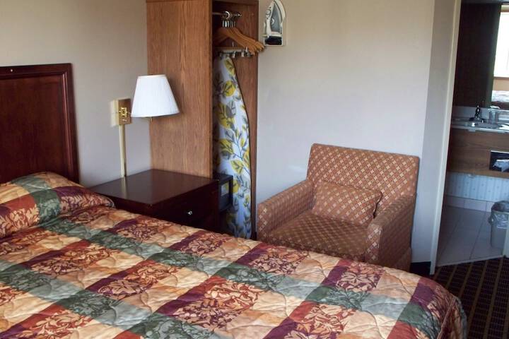 Room 10 of 52