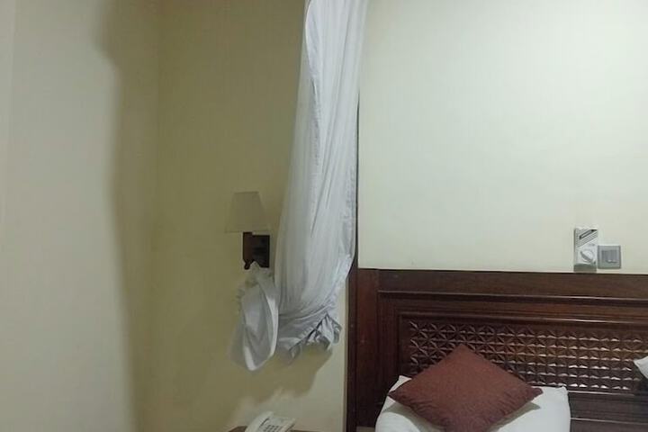 Room 11 of 43