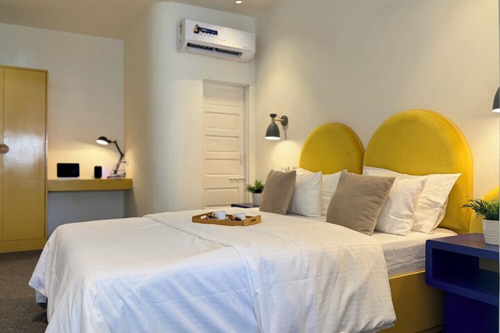 Room 35 of 70