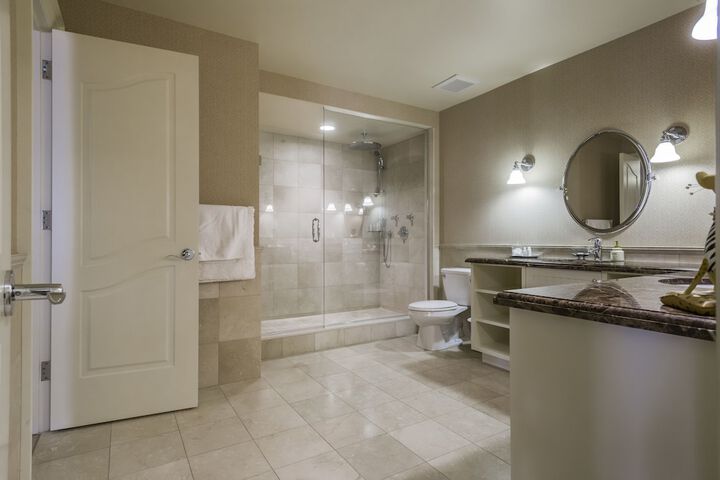 1 Queen Bed 2 Twin Beds 2 Bedroom Terrace Suite (14 of 27)