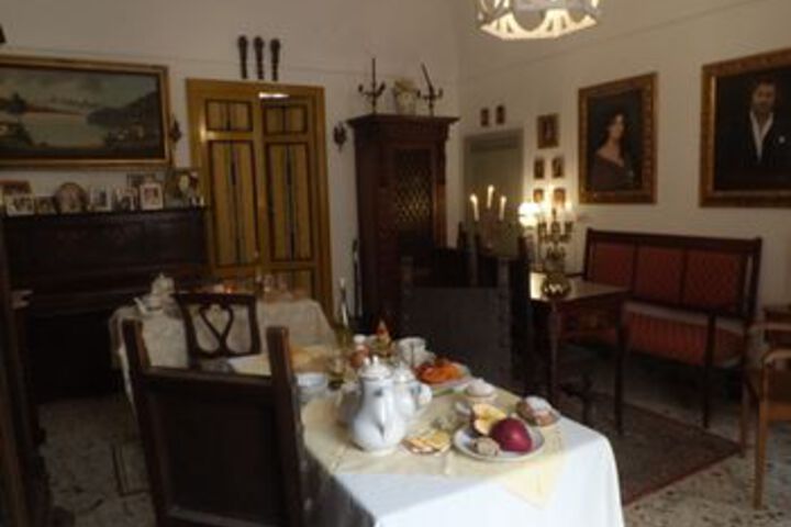 Breakfast/Coffee Service 14 of 69