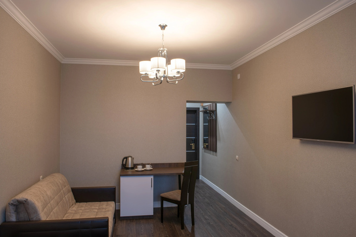 Room 3 of 4