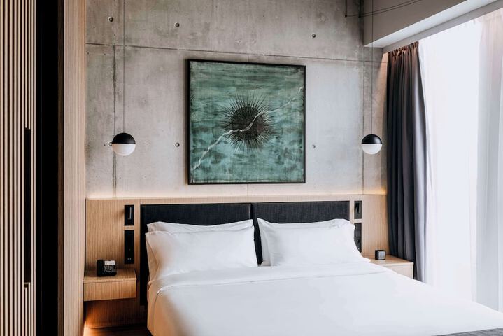Room 27 of 109