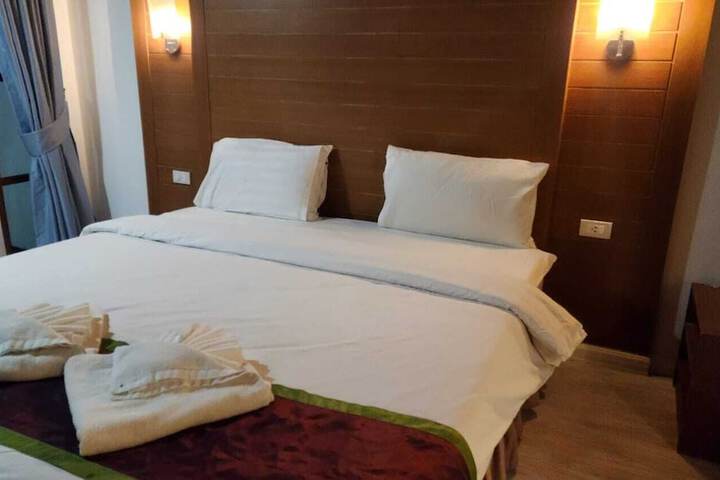 Room 115 of 171